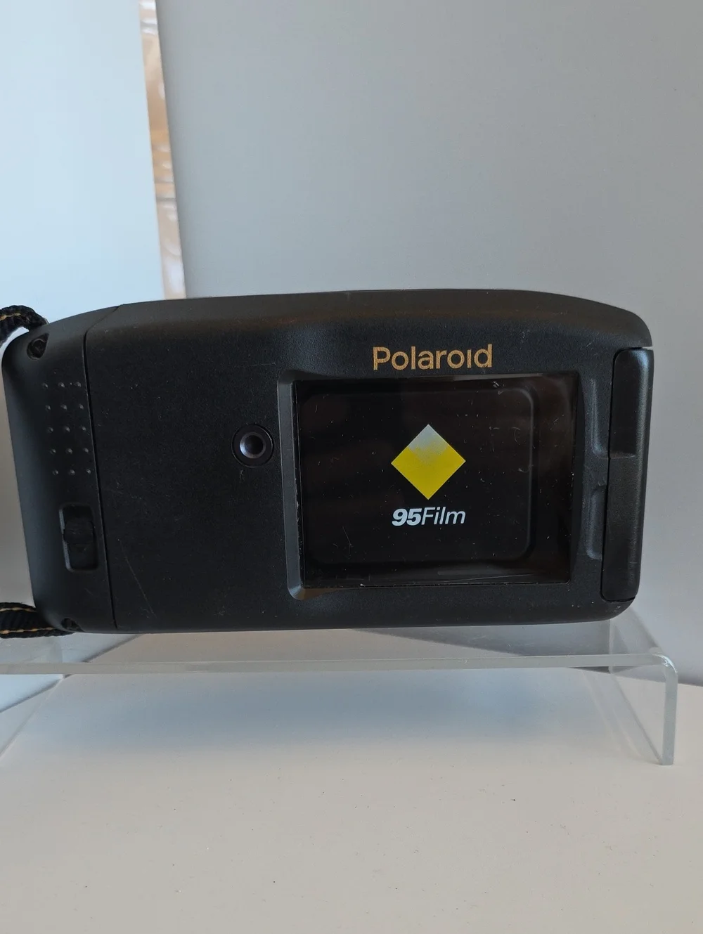 Vintage 99's Polaroid Captiva SLR -Display Use Only